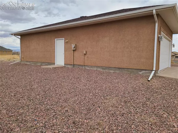 Pueblo West, CO 81007,755 Chaparral DR