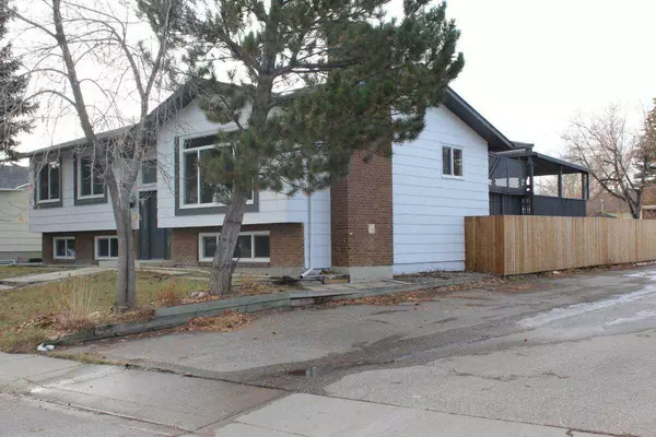 Calgary, AB T2X 1S5,96 Midpark Close SE