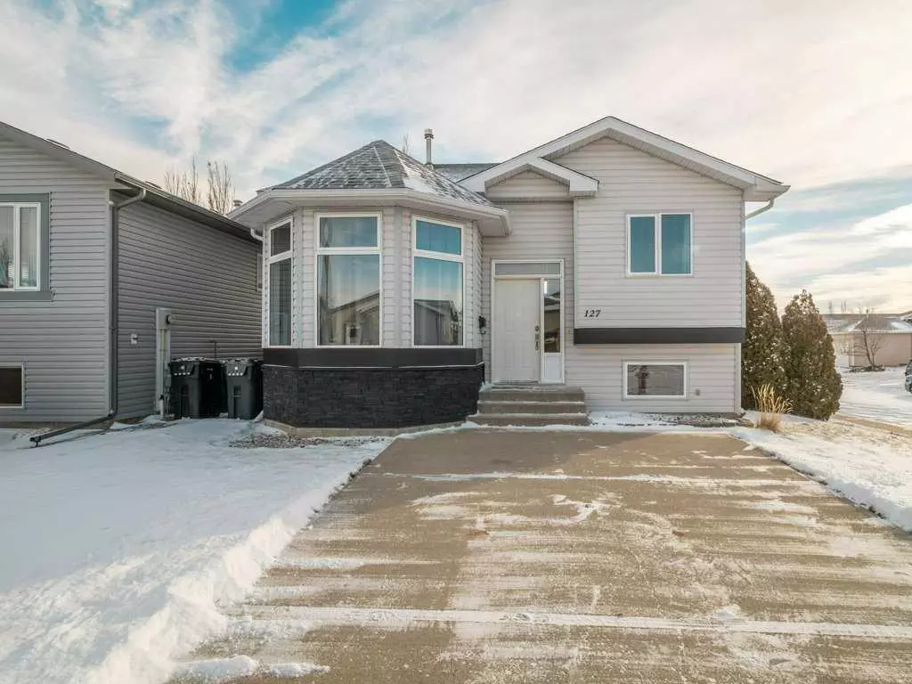 Lethbridge, AB T1K 7W1,127 Blackfoot CT W