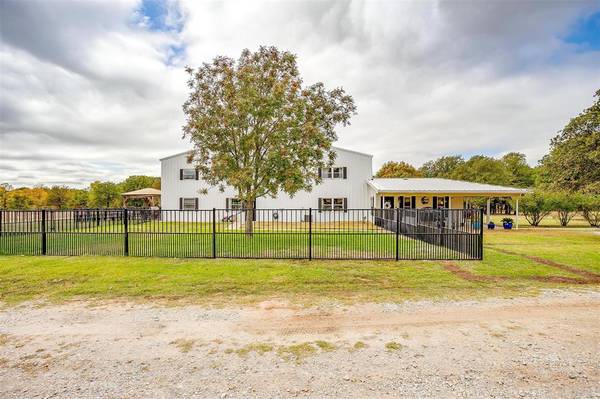 1233 Leech Road, Poolville, TX 76487