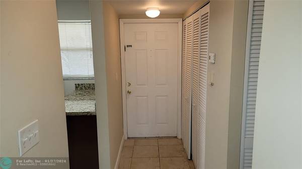 Sunrise, FL 33326,15705 W WATERSIDE CR  #105