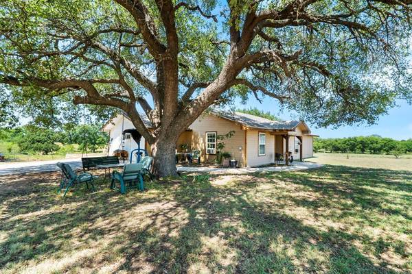 11224 Brock Highway, Lipan, TX 76462