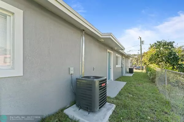 Fort Pierce, FL 34950,508 N 23rd St