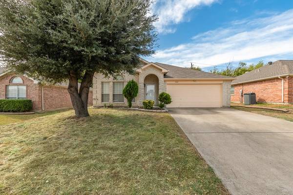 3349 Galaway Bay Drive, Grand Prairie, TX 75052