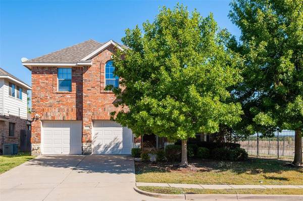 7044 CLIPPER Drive, Grand Prairie, TX 75054