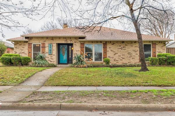 3705 Magnolia Drive, Grand Prairie, TX 75052