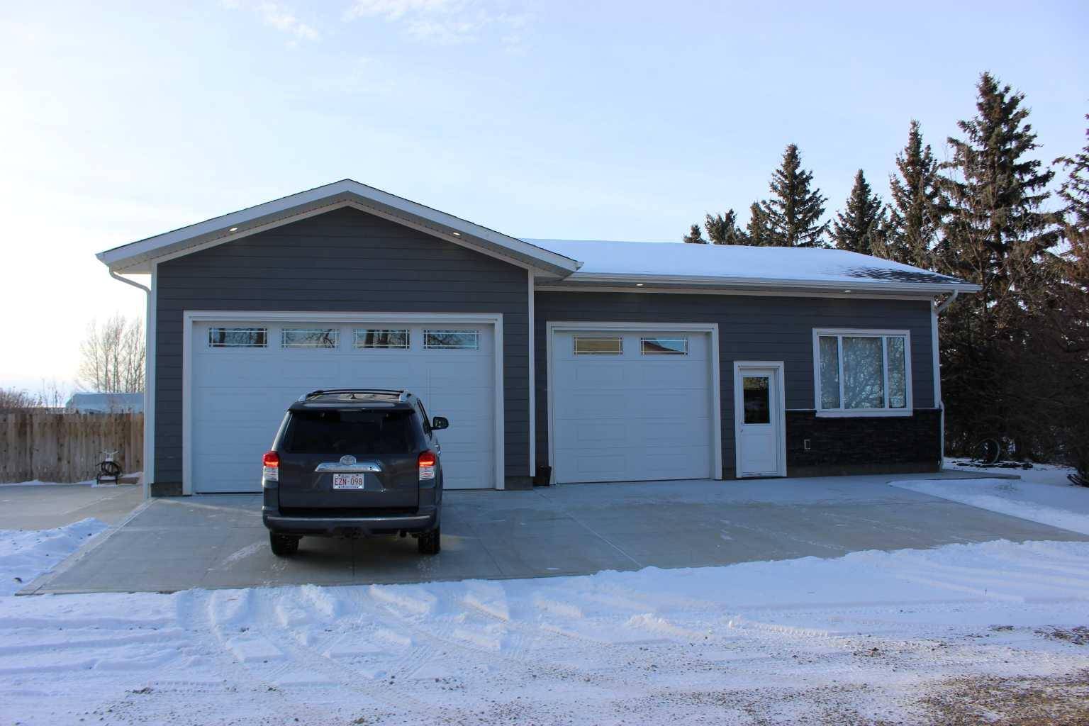 Diamond City, AB T0K 0T0,174 McKechney AVE
