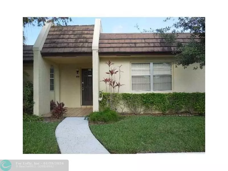 West Palm Beach, FL 33411,112 Lake Terry Dr  #112