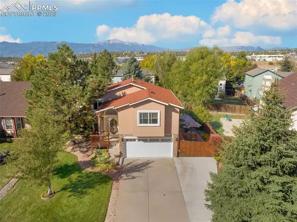 Colorado Springs, CO 80922,3120 Haystack DR