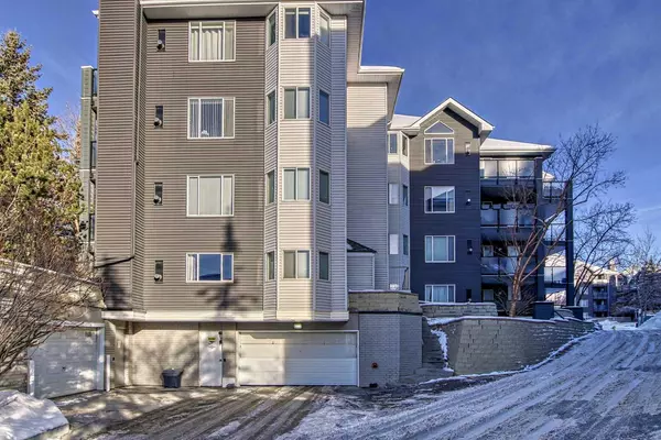 Calgary, AB T3H 3K5,10 Sierra Morena Mews SW #317