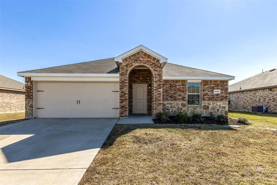 2908 Rowland Drive, Seagoville, TX 75159