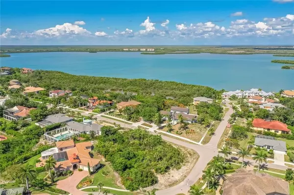 Marco Island, FL 34145,790 Inlet DR