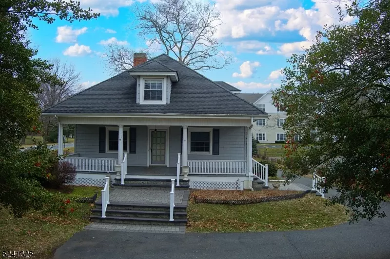 5 S Main St, Marlboro Twp., NJ 07746