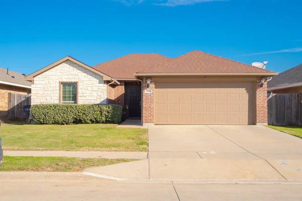 3520 Aruba Lane, Fort Worth, TX 76123