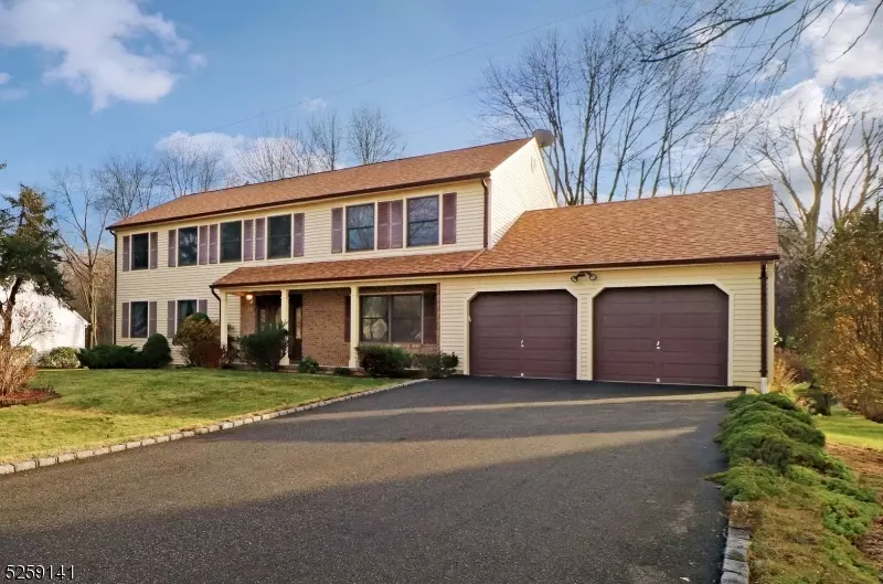 34 Dartmoor Rd, East Hanover Twp., NJ 07936