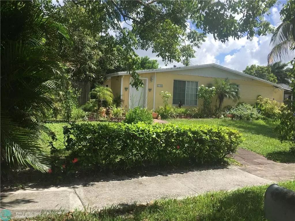 Davie, FL 33314,5730 SW 37th St