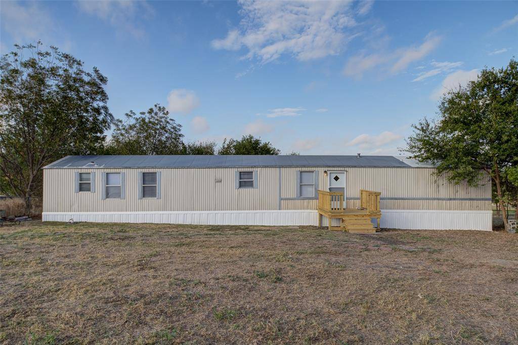 134 Happy Trail Court,  Rhome,  TX 76078
