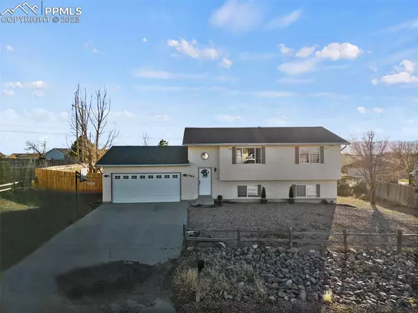 482 W Parsley WAY, Pueblo West, CO 81007