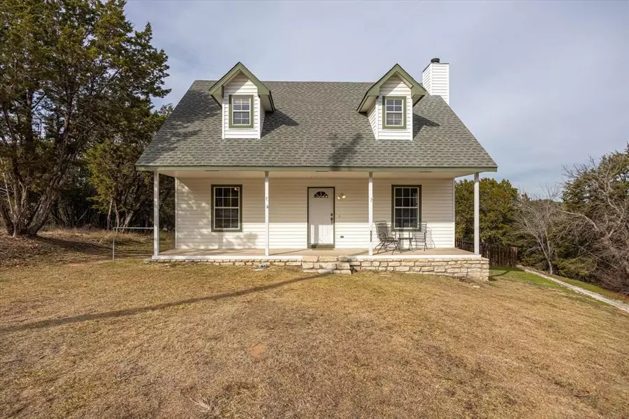 5022 Waterfield Drive, Granbury, TX 76048