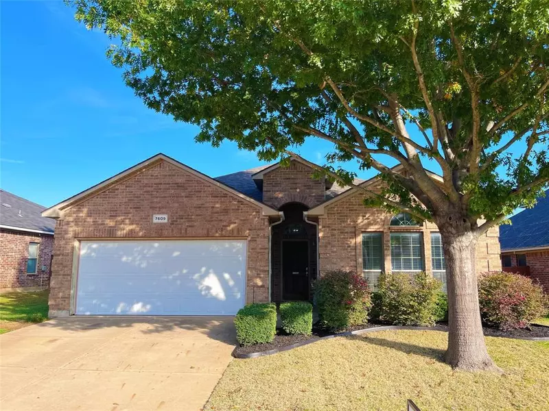 7609 White Fawn Road, Arlington, TX 76002