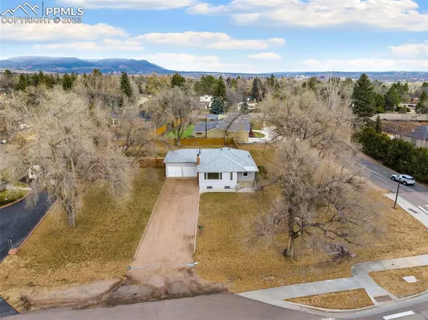 40 Lake AVE, Colorado Springs, CO 80906