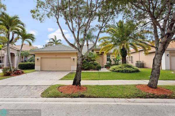 1442 Blue Jay Cir, Weston, FL 33327