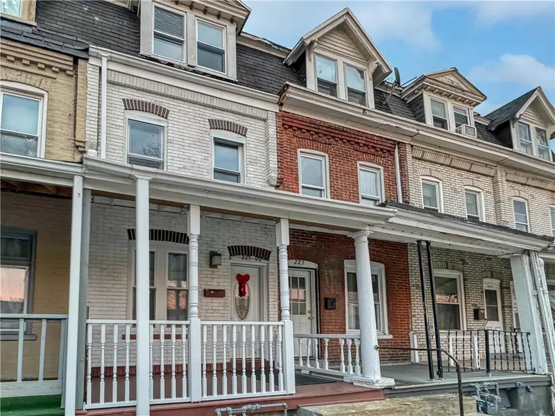 225 1/2 2nd Street, Allentown City, PA 18102