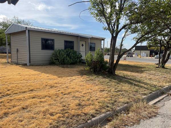 Santa Anna, TX 76878,1106 Wallis Avenue