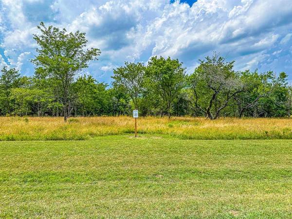 Lot 32 Grison Circle, Corsicana, TX 75109