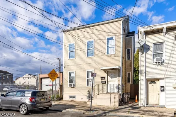 25 Washington Ave, Paterson City, NJ 07503