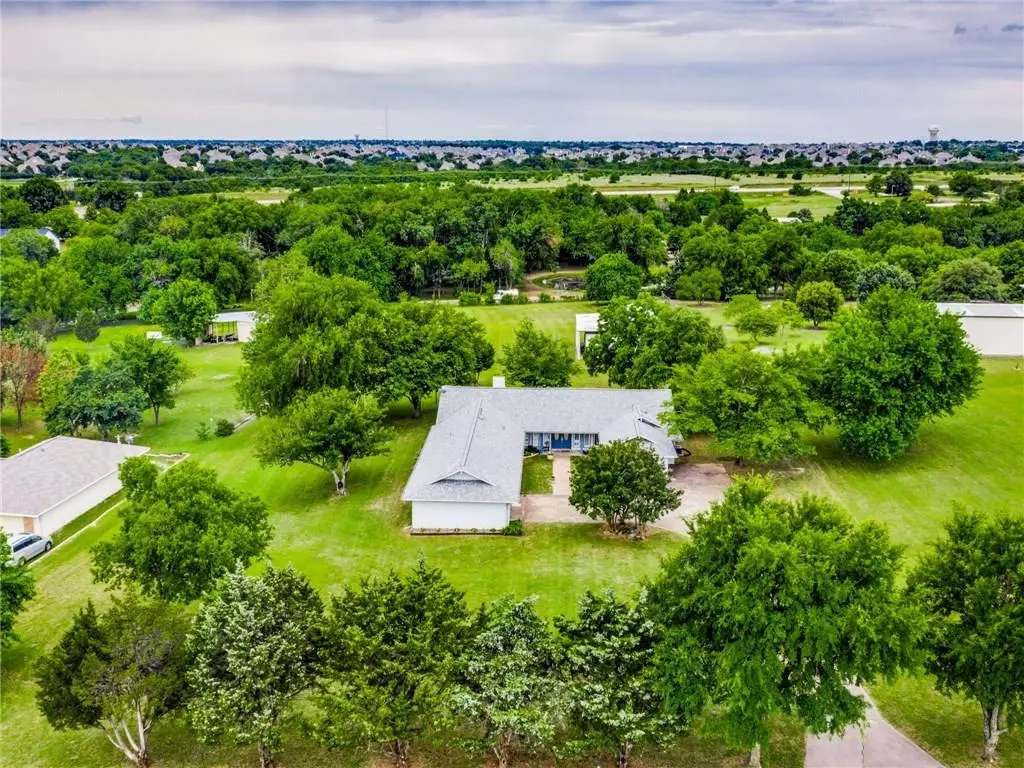 Mckinney, TX 75071,2368 County Road 852