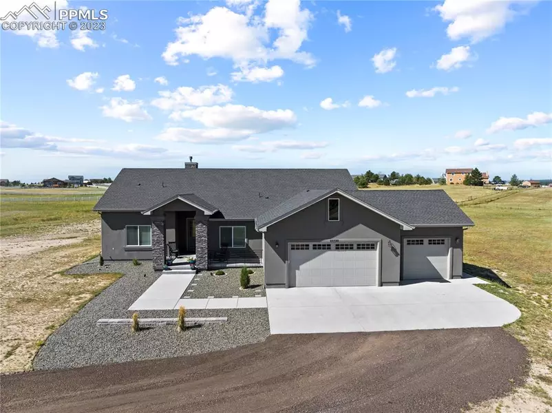 13730 Irish Hunter TRL, Elbert, CO 80106