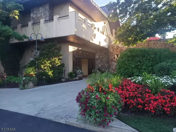 2 Chamonix Dr UNIT 530 #530, Vernon Twp., NJ 07462