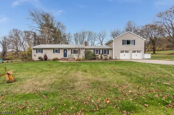 32 Mountain View Ave, Washington Twp., NJ 07853