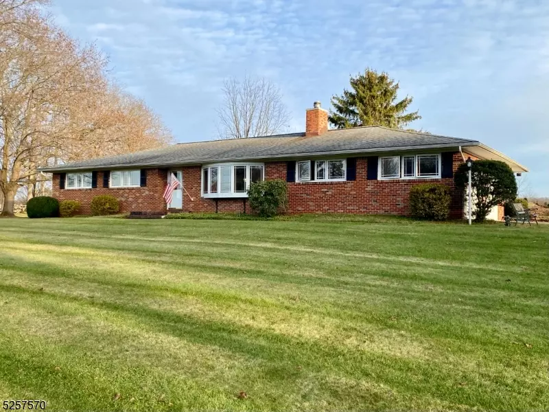 55 Primrose Rd, Hardwick Twp., NJ 07825