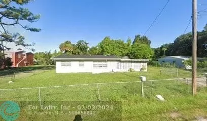 313 N 15th St, Fort Pierce, FL 34950