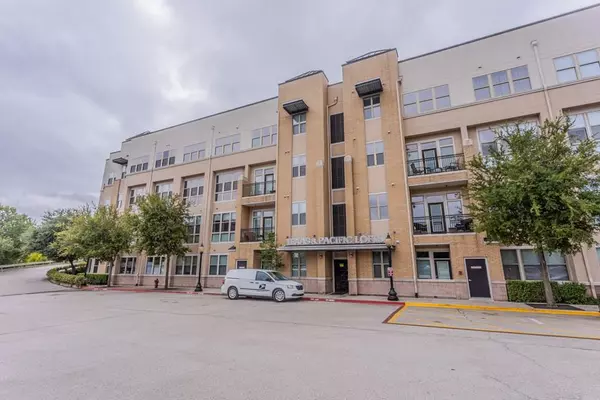 Fort Worth, TX 76102,201 W Lancaster Avenue #121