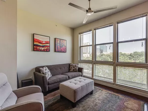 201 W Lancaster Avenue #316, Fort Worth, TX 76102