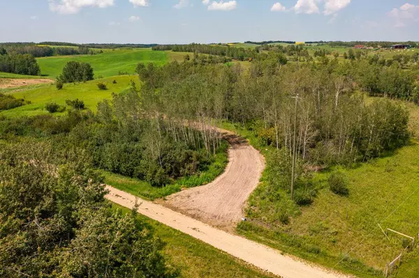 Rural Lacombe County, AB T0M 0Y0,38324 Range Road 244