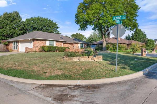 1601 Berkeley Court, Mansfield, TX 76063