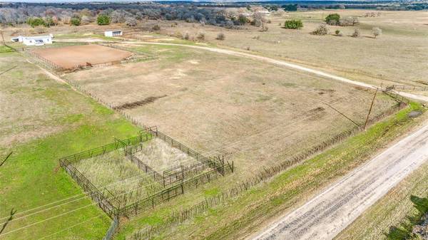 1957 Natty Flat Road, Lipan, TX 76462