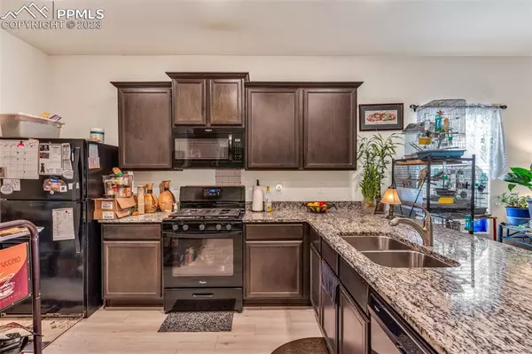 Colorado Springs, CO 80925,6246 Meadowbank LN