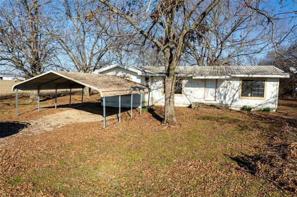 12584 W HWY 82 Highway, Brookston, TX 75421