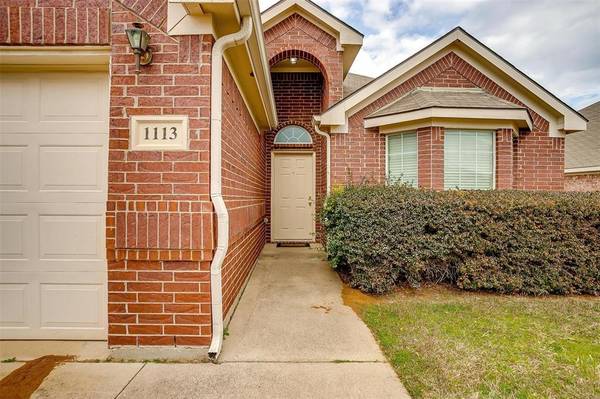 1113 Manhassett Court, Fort Worth, TX 76140