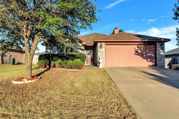 117 Hampton Court, Rhome, TX 76078