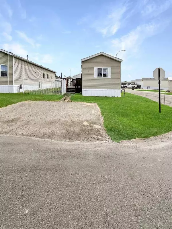 Grande Prairie, AB T8X1P5,10615 88 ST #138