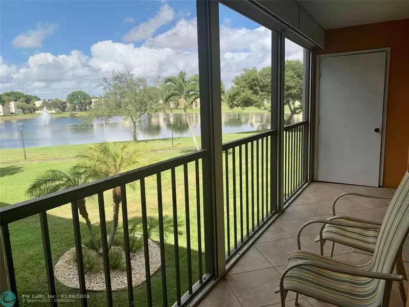 5340 Las Verdes Cir  #210, Delray Beach, FL 33484