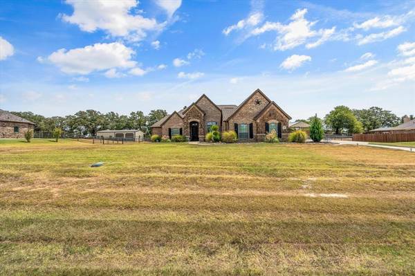 141 Mill Crossing Lane,  Springtown,  TX 76082