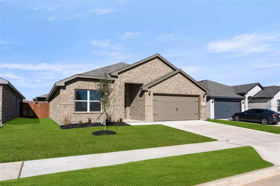 3452 Montego Bay Lane, Fort Worth, TX 76123