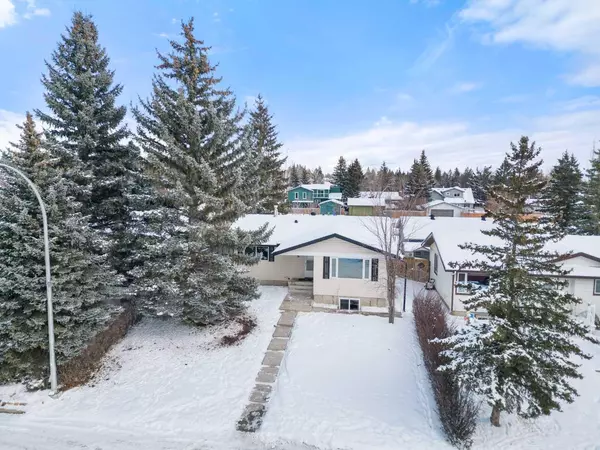 Okotoks, AB T1S 1H1,6 Alcock Close